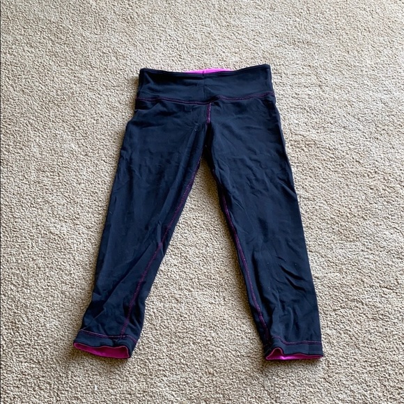 Reversible - Picture 1 of 4